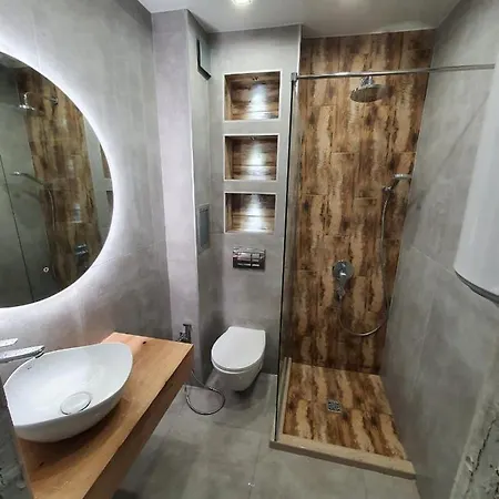 Brand New First Line Sea View 2 Bedroom Apartman